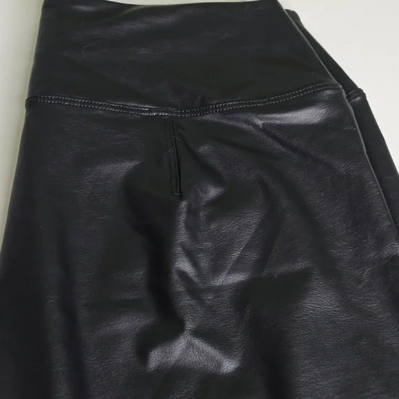 OFFLINE By Aerie Real Luxe Faux Leather Legging Black - Picture 4 of 13